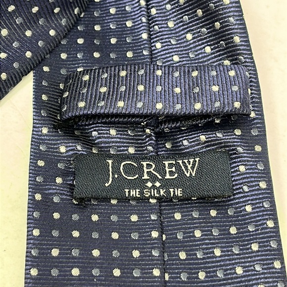 J.CREW THE SILK TIE NAVY BLUE WITH SILVER POLKA DOTS - Picture 4 of 9